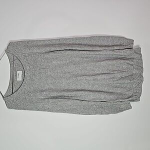 Old Navy medium gray long crew neck knitted sweater